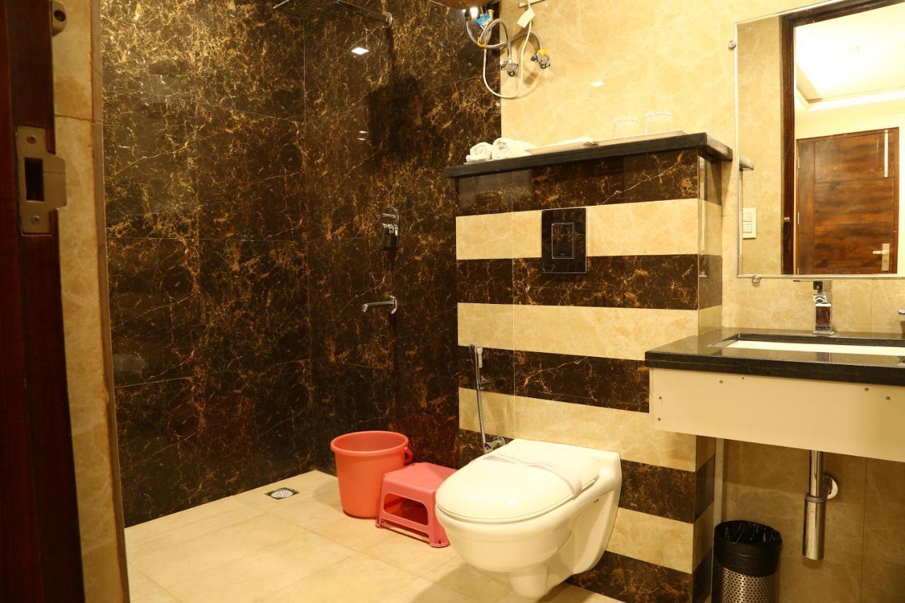 Hotel Kush Ganga - 50 Meter From Har Ki Pauri, Харидвар Экстерьер фото