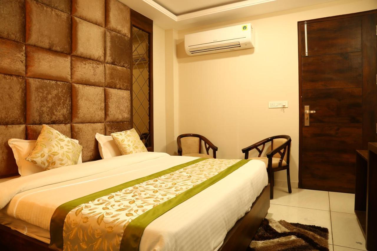 Hotel Kush Ganga - 50 Meter From Har Ki Pauri, Харидвар Экстерьер фото