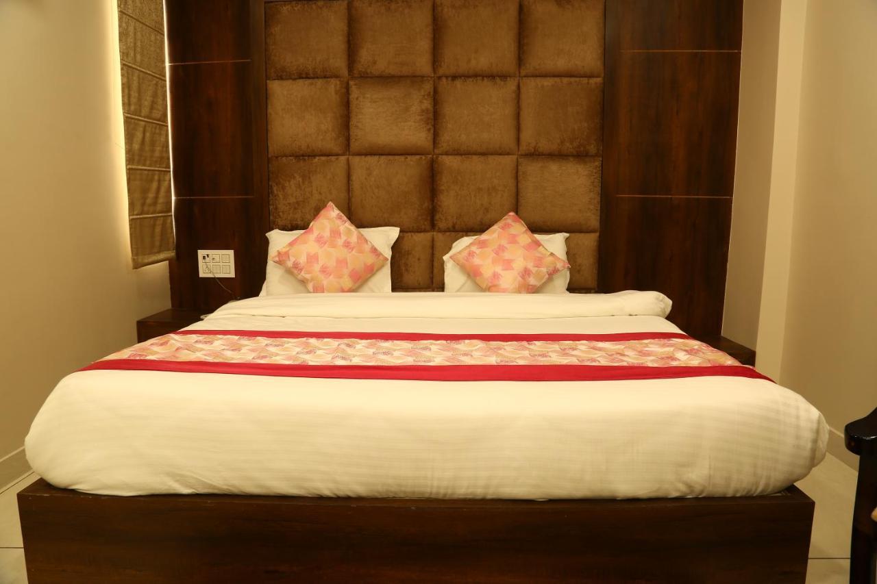 Hotel Kush Ganga - 50 Meter From Har Ki Pauri, Харидвар Экстерьер фото